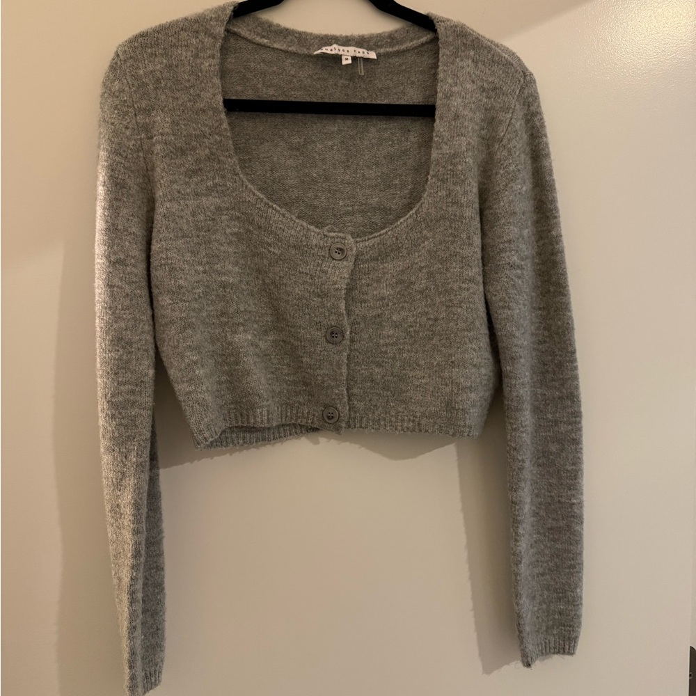 Endless Rose Light Gray Cropped Button Cardigan — size medium